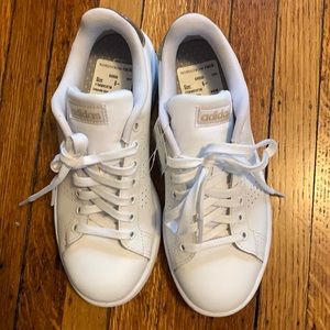 NWT Adidas sneakers